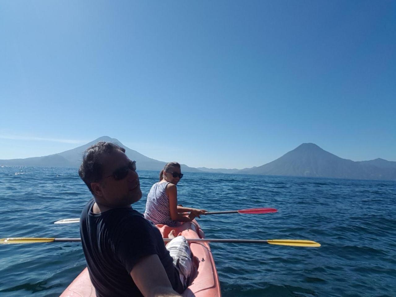 Atitlan Sunset Lodge Santa Cruz La Laguna Exterior foto